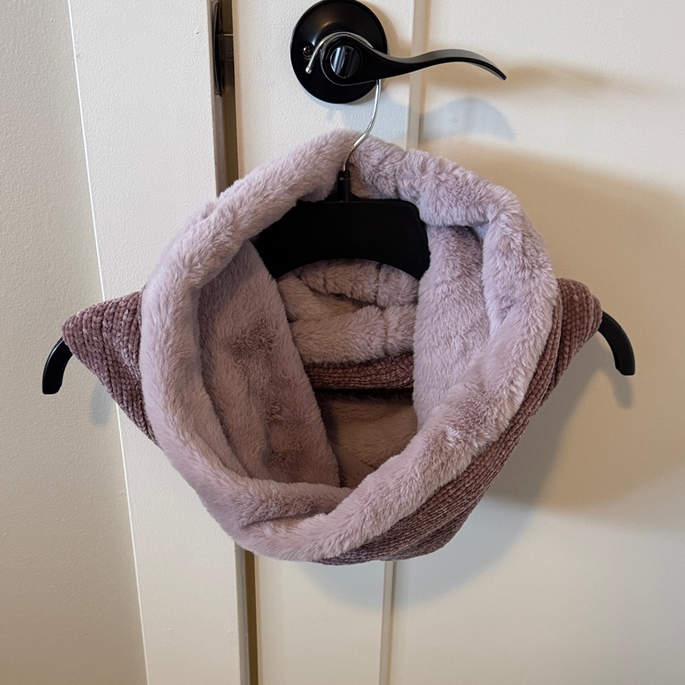 3/$15 fuzzy lilac cowl/scarf